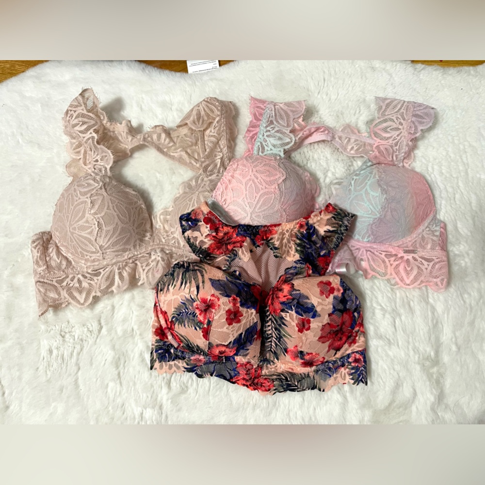 New 3 Pink Victoria Secret Push Up Bras | Size XSs (NWOT)